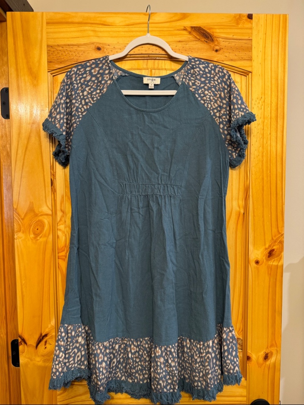 Umgee blue Leopard Accent dress small